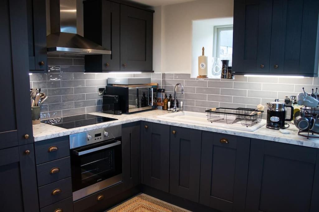 The Cart House - Beautiful Contemporary Barn - Hot Tub Leilighet Bridgnorth Eksteriør bilde