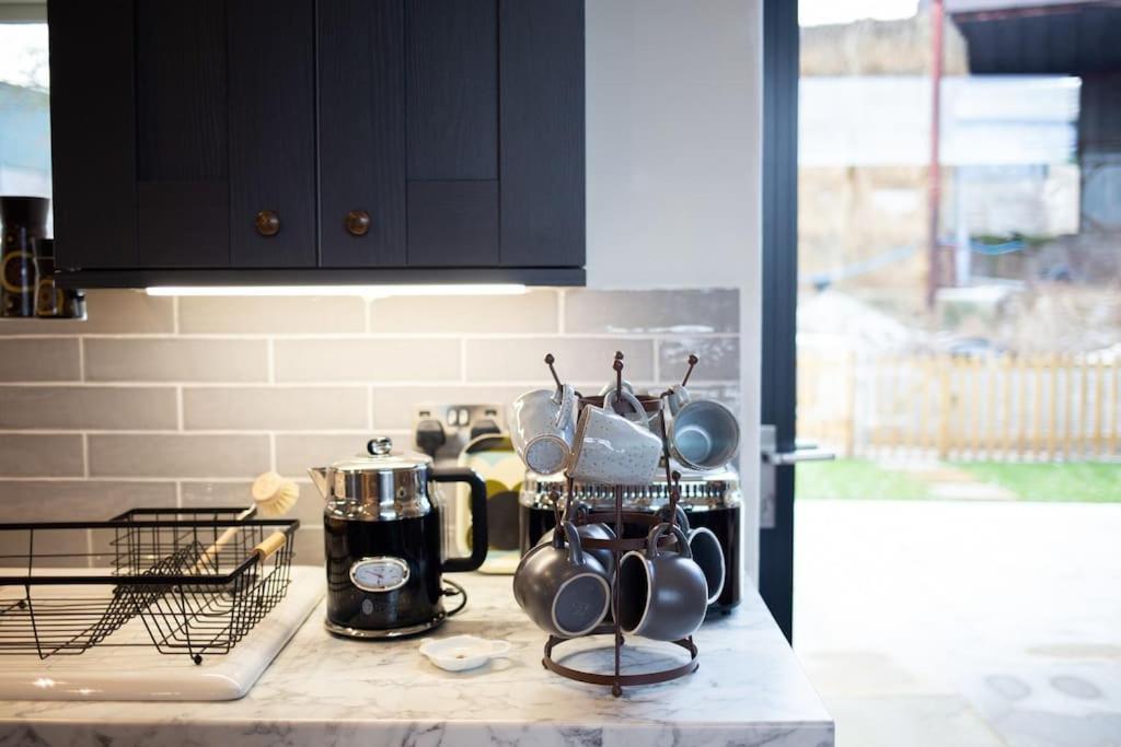The Cart House - Beautiful Contemporary Barn - Hot Tub Leilighet Bridgnorth Eksteriør bilde