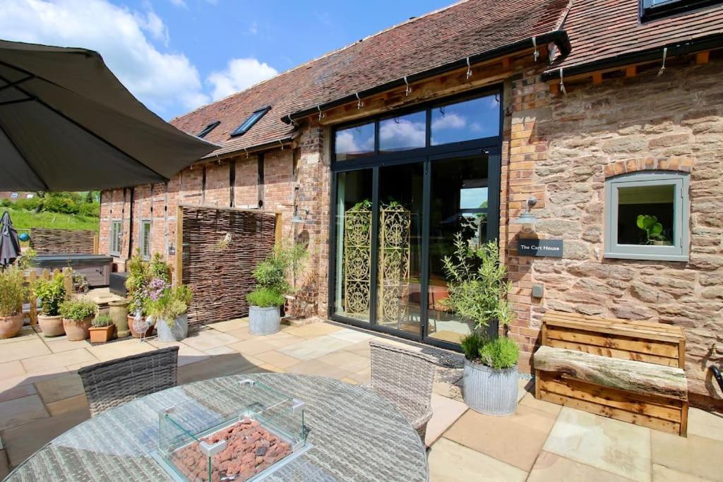 The Cart House - Beautiful Contemporary Barn - Hot Tub Leilighet Bridgnorth Eksteriør bilde