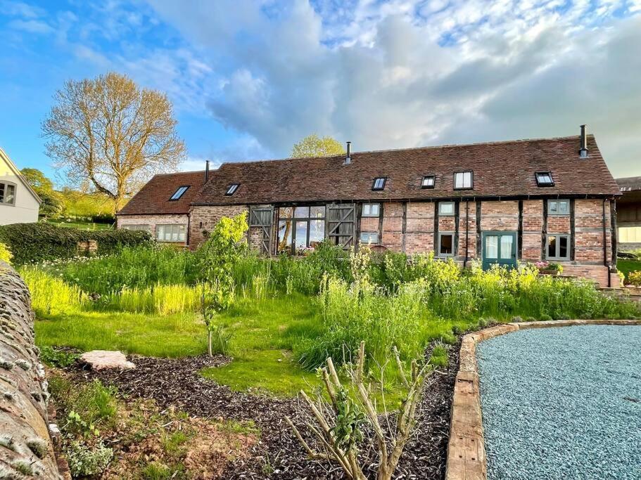 The Cart House - Beautiful Contemporary Barn - Hot Tub Leilighet Bridgnorth Eksteriør bilde